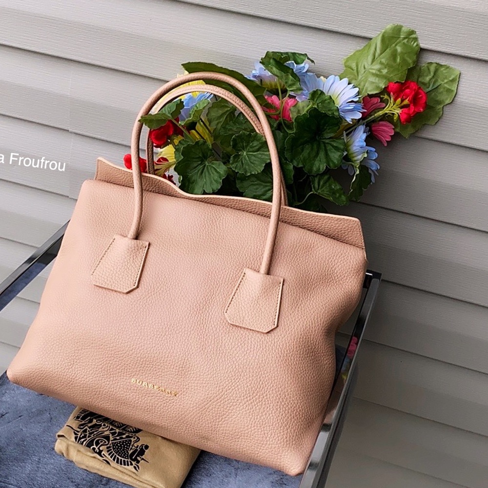 Authentic Burberry bag - Picture 8 of 14